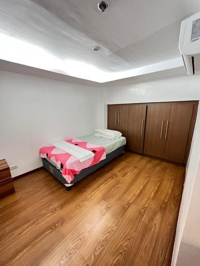 Apartment Home-like 2br Unit In The Center *
